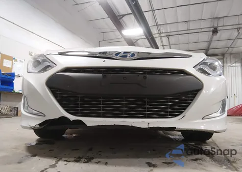 2013 Hyundai Sonata Hybrid Limited z USA, uszkodzony, nr VIN KMHEC4A45DA091915